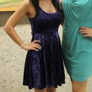 Nollie Purple Velvet Midi Dress